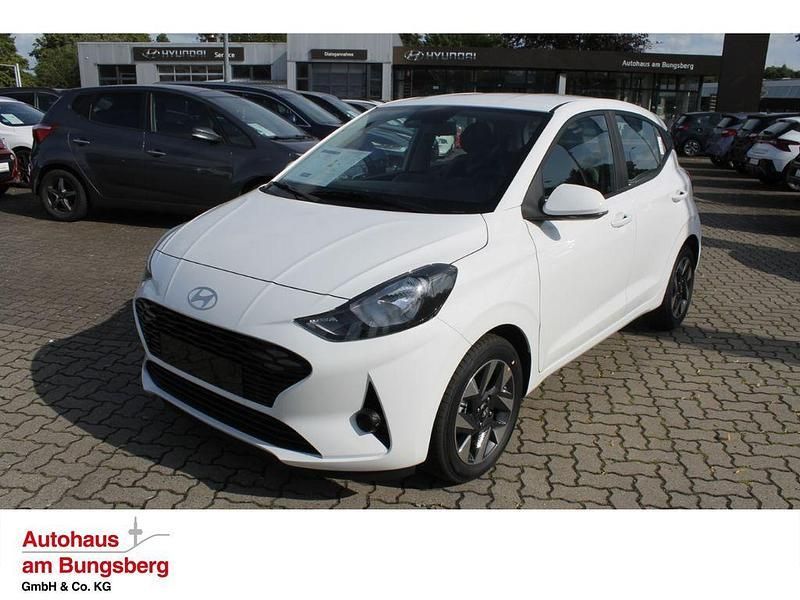 Weiß Neu 2025 Hyundai i10 Trend Kleinwagen | 18.290 € (Etwas zu teuer) - Bild 1/3