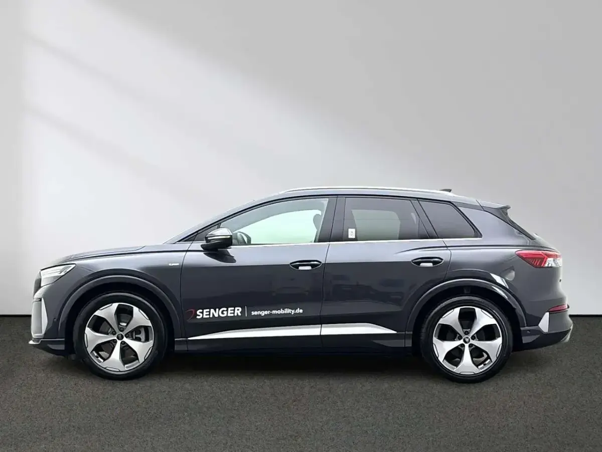 Gebraucht Audi Q4 e-tron Performance 210 kW (286 PS) 2026 Tamboragrau SUV