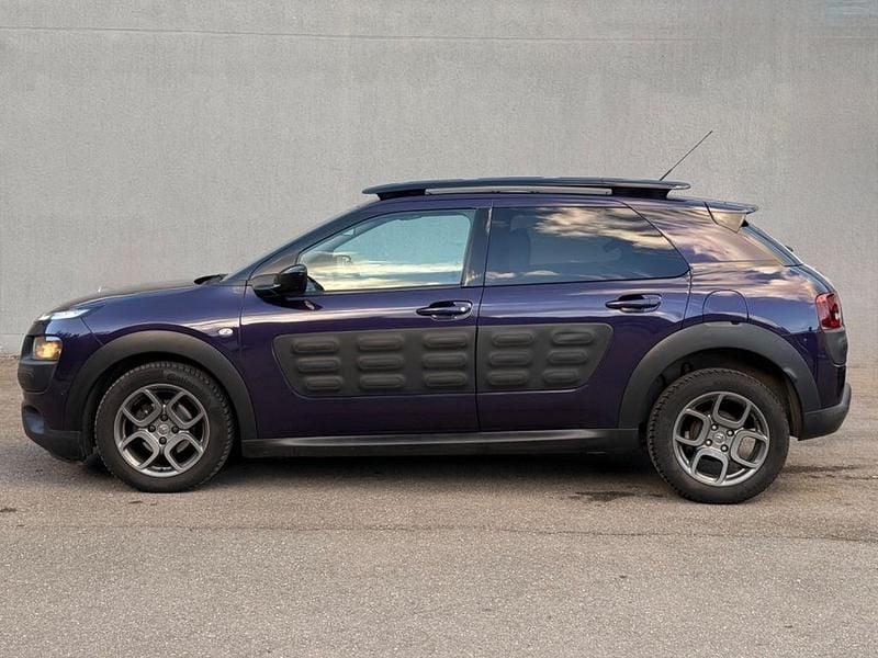 Gebraucht Citroën C4 Shine 99 PS (72 kW) 2016 Violett SUV