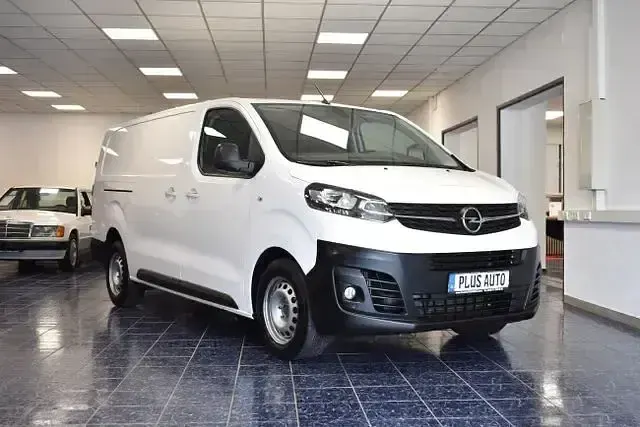 Gebraucht Opel Vivaro-e Combi Edition 150 PS (110 kW) 2021 Jade weiss/arktis weiss Van / Kleinbus