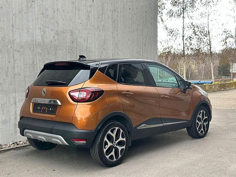 Gebraucht Renault Captur Collection 131 PS (96 kW) 2019 Orange SUV