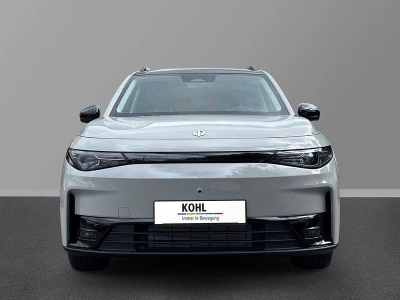 Neu Leapmotor C10 218 PS (160 kW) 2025 Hellgrau SUV