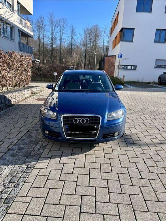 Gebraucht Audi A3 Ambiente 140 PS (102 kW) 2004 Blau Kleinwagen