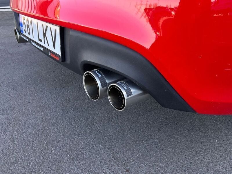 Gebraucht Hyundai Genesis 276 PS (202 kW) 2011 Rot