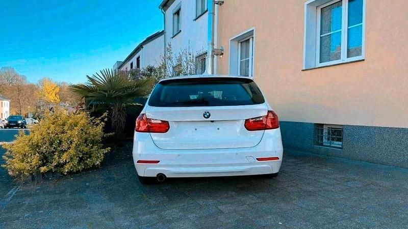 Gebraucht BMW 320 184 PS (135 kW) 2015 Weiß Kombi