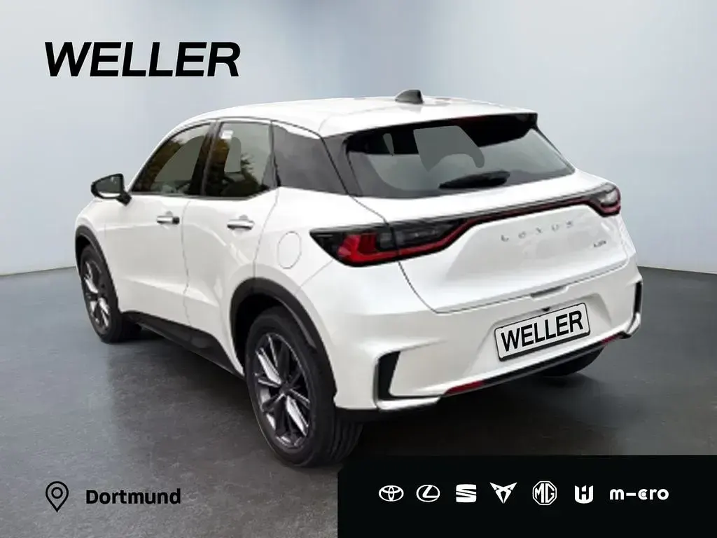 Neu Lexus LBX 136 PS (100 kW) 2025 Schwarz SUV