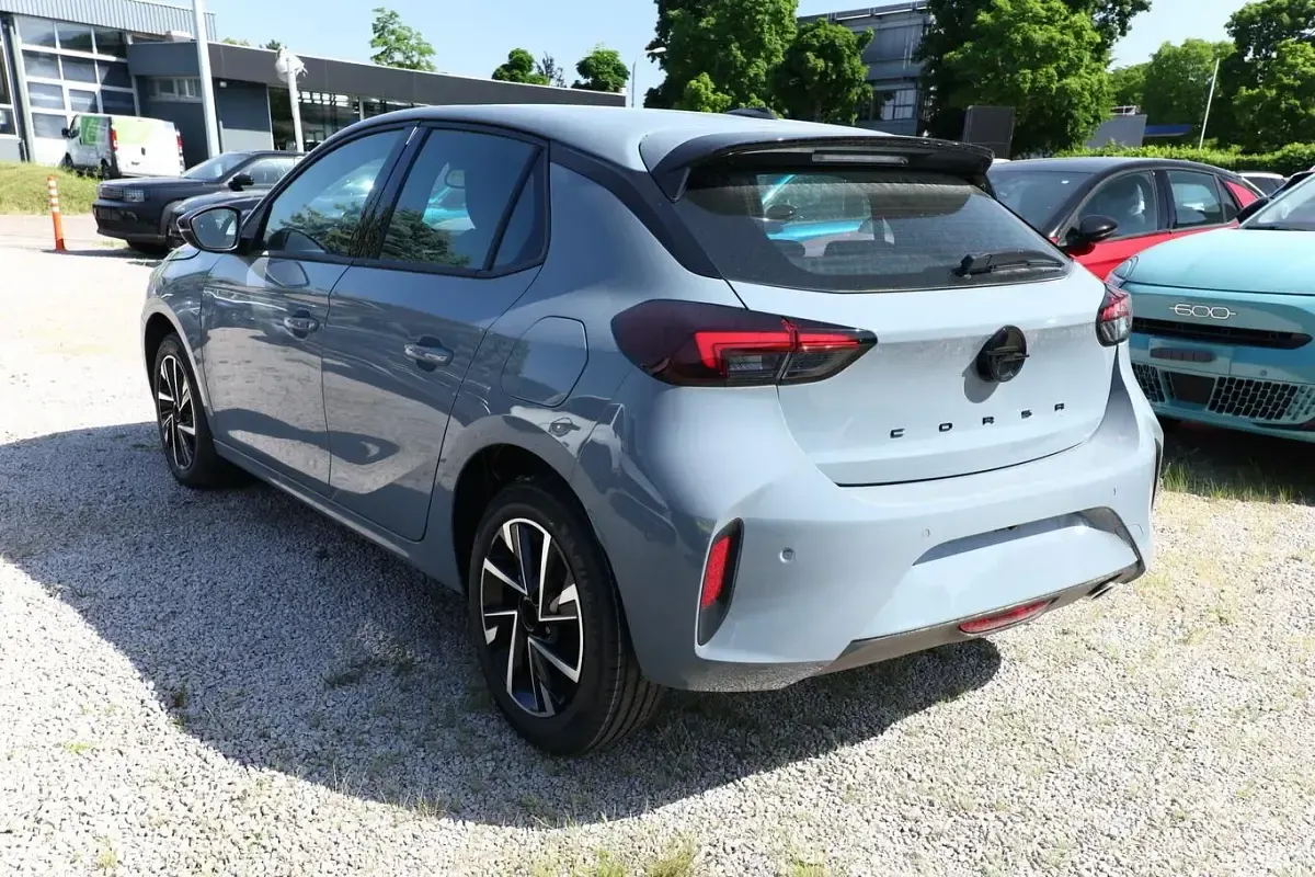 Neu Opel Corsa 101 PS (74 kW) 2025 Grafik grau Kleinwagen