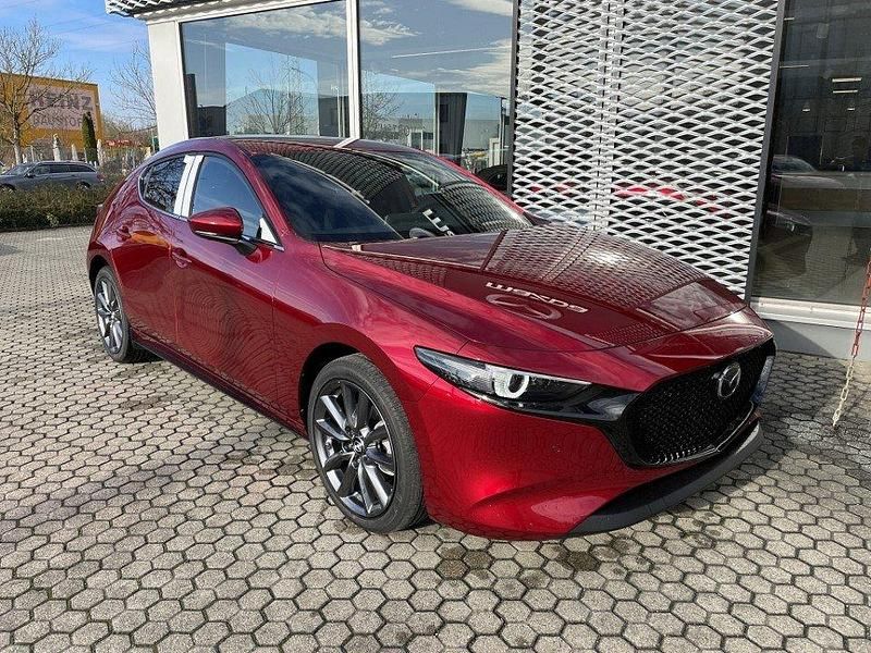 Soul red crystal Gebraucht 2024 Mazda 3 Exclusive-Line Limousine | 29.790 € - Bild 1/4