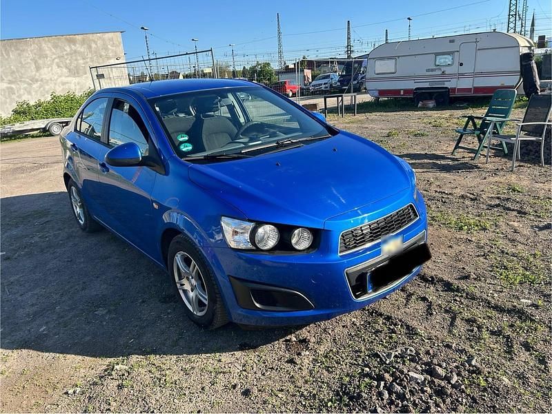 Second-hand Chevrolet Aveo 85 CP (62 kW) 2012 Albastru Berlinǎ