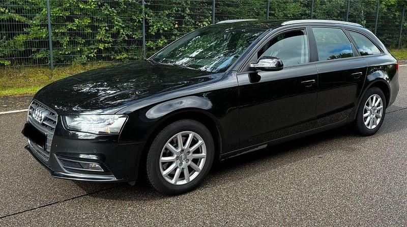 Schwarz Gebraucht 2015 Audi A4 Limousine | 9.999 € (Fairer Preis) - Bild 1/4