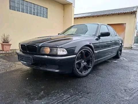 Second-hand BMW 740 286 CP (210 kW) 1995 Negru Berlinǎ