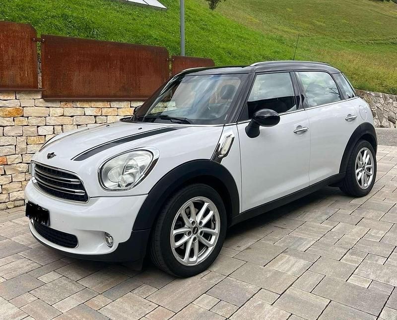 Weiß Gebraucht 2015 Mini Cooper Countryman SUV | 7.499 € - Bild 1/4