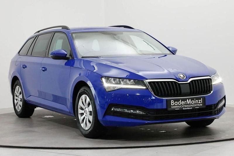 Gebraucht Skoda Superb Active 150 PS (110 kW) 2022 Energyblau Kombi