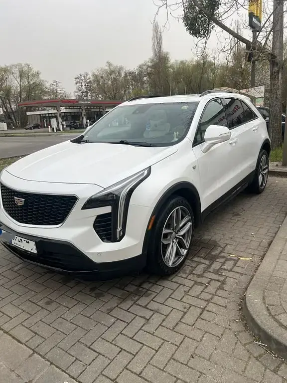 Second-hand Cadillac XT4 174 CP (127 kW) 2020 Alb SUV