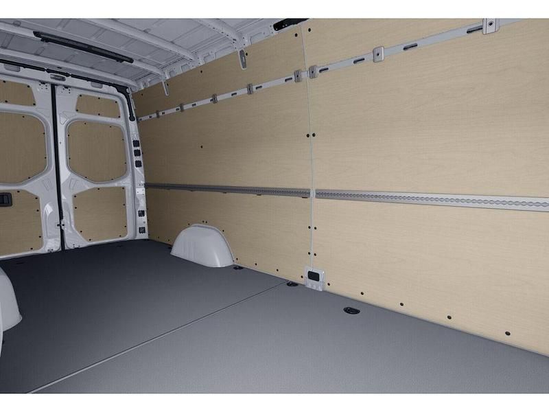 Używany Mercedes Sprinter 150 KM (110 kW) 2023 Biały Van