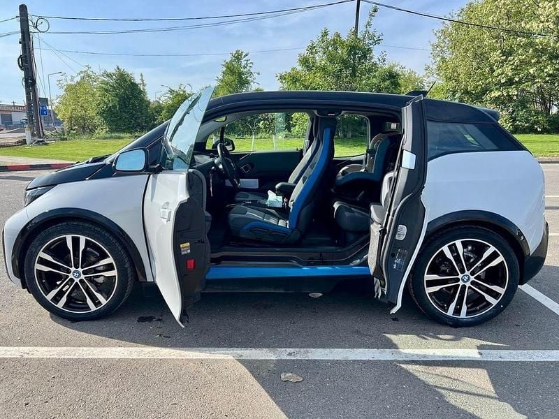 Weiß Gebraucht 2021 BMW i3 Limousine | 17.900 € (Guter Preis) - Bild 1/4