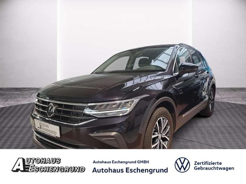 Deep black perleffekt Gebraucht 2022 VW Tiguan Life SUV | 30.889 € (Fairer Preis) - Bild 1/4