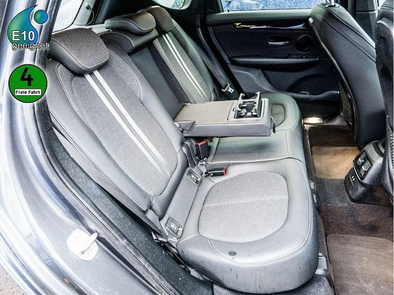 Gebraucht BMW 218 Active Tourer Advantage 140 PS (102 kW) 2019 Mineralgrau Van / Kleinbus