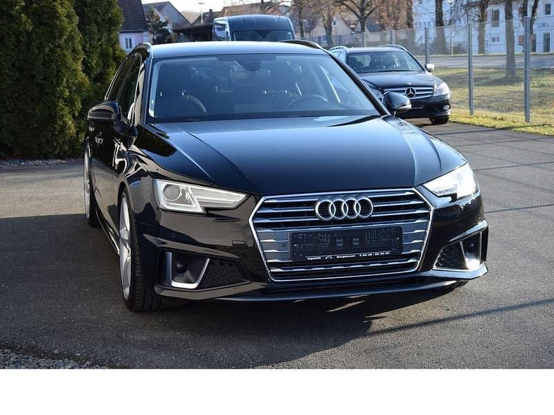 Gebraucht Audi A4 S-Line 190 PS (139 kW) 2019 Schwarz Kombi