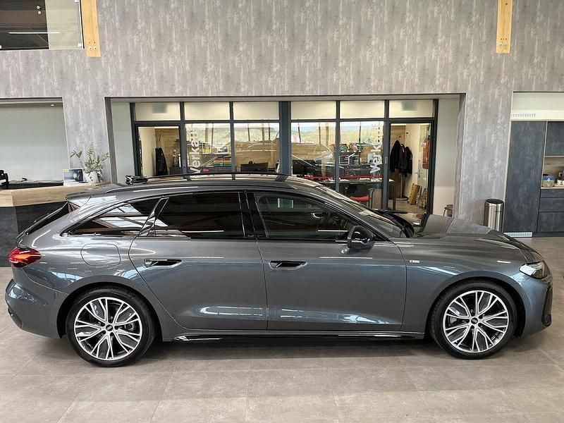 Gebraucht Audi A5 S-Line 204 PS (150 kW) 2025 Grau Kombi