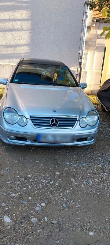 Silber Gebraucht 2002 Mercedes C180 Coupé | 800 € (Superpreis) - Bild 1/4