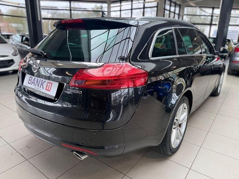 Gebraucht Opel Insignia Edition 220 PS (161 kW) 2011 Schwarz Kombi