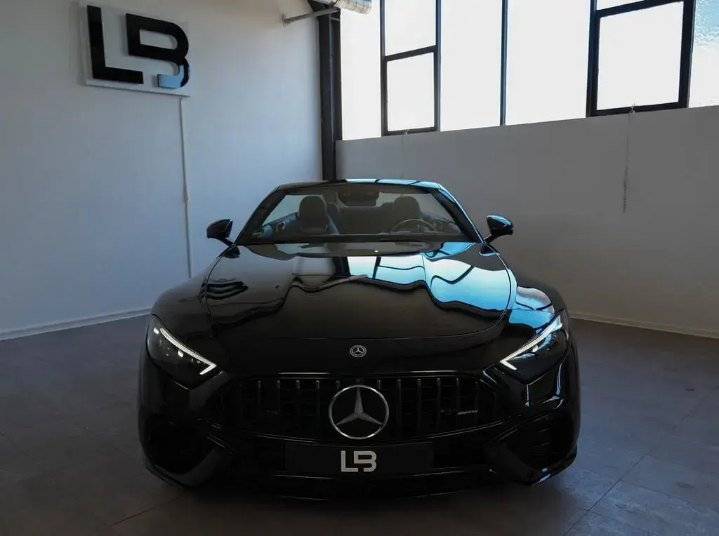 Gebraucht Mercedes SL43 AMG AMG 381 PS (280 kW) 2024 Obsidianschwarz metallic Cabrio