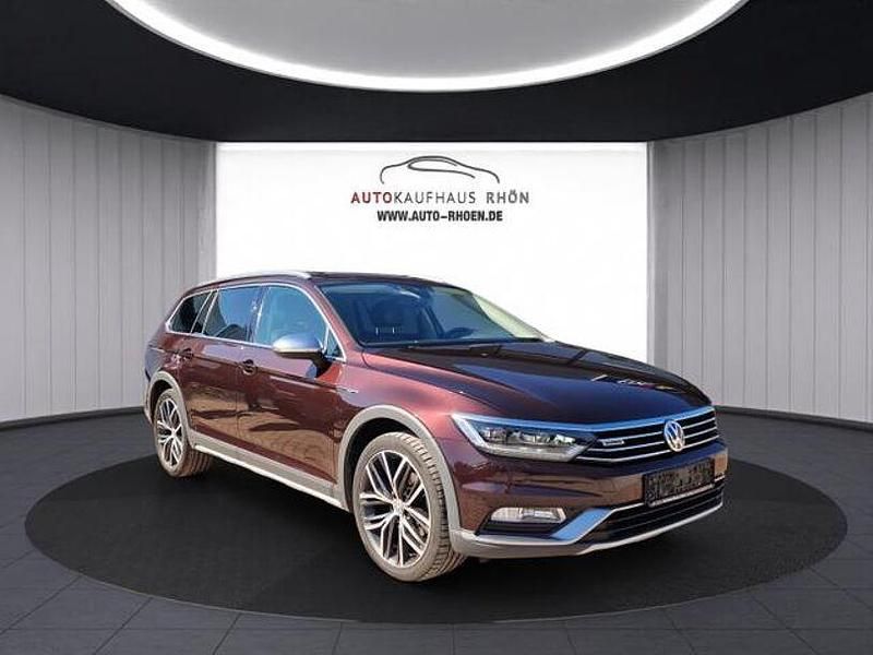 Gebraucht VW Passat Alltrack 190 PS (139 kW) 2018 Rot Kombi