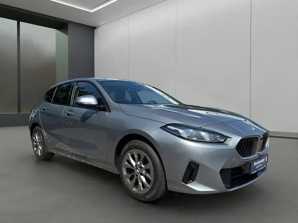 Gebraucht BMW 120 Sport Line 170 PS (125 kW) 2025 Grau Kleinwagen