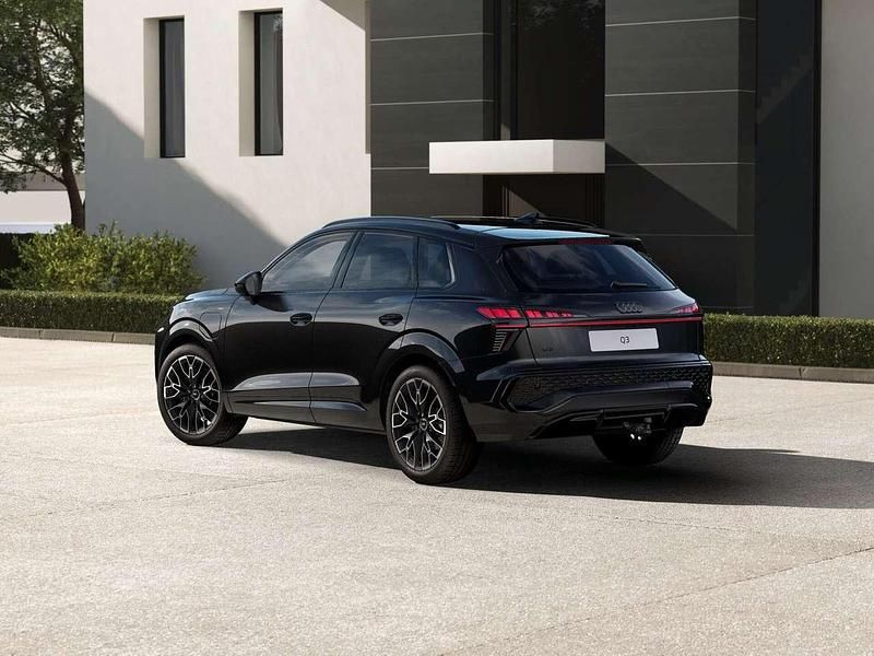 Neu Audi Q3 S-Line 272 PS (200 kW) 2026 Mythosschwarz metallic SUV
