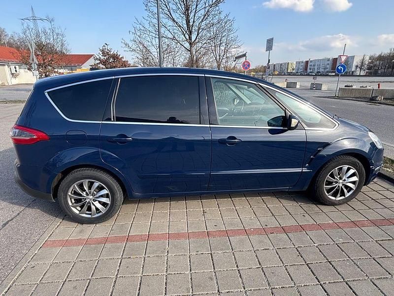 Gebraucht Ford S-MAX Titanium S 163 PS (119 kW) 2011 Blau Van / Kleinbus