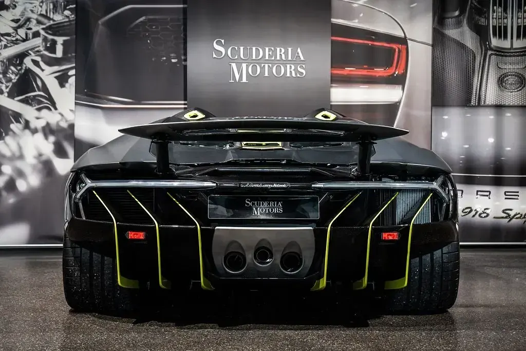 Gebraucht Lamborghini Centenario 770 PS (566 kW) 2018 Ad personam  grigio titan Cabrio