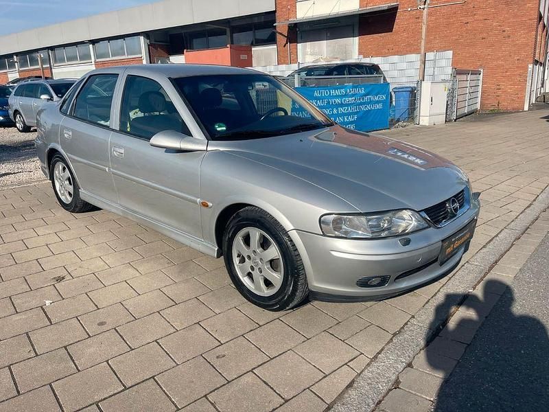 Gebraucht Opel Vectra 101 PS (74 kW) 2001 Silber Limousine