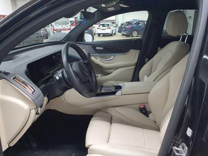 Gebraucht Mercedes EQC400 300 kW (408 PS) 2022 Obsidianschwarz metallic SUV
