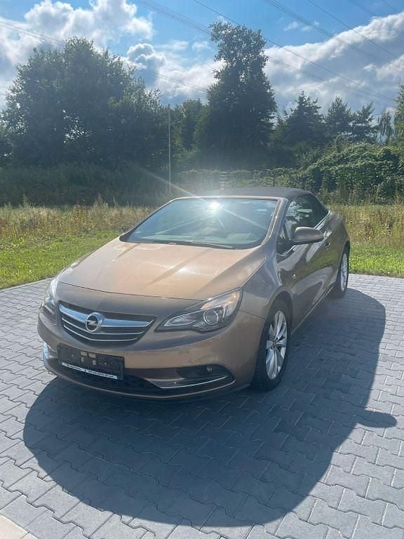 Orange Gebraucht 2013 Opel Cascada Edition Cabrio | 8.499 € (Fairer Preis) - Bild 1/4