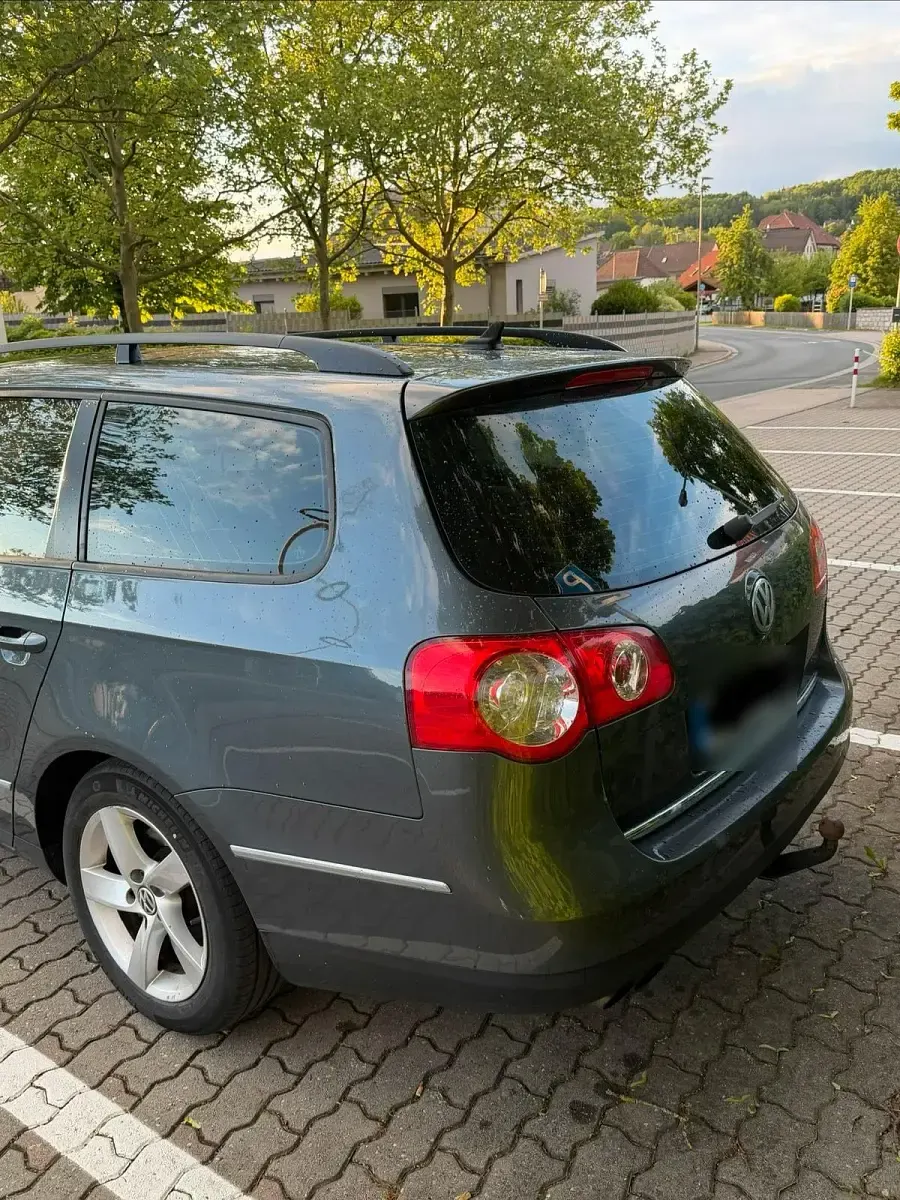 Gebraucht VW Passat 140 PS (102 kW) 2010 Grau Kombi