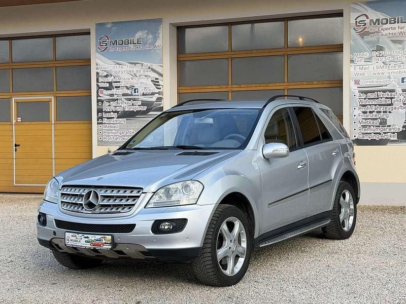 Silber Gebraucht 2006 Mercedes ML320 SUV | 7.900 € (Guter Preis) - Bild 1/4