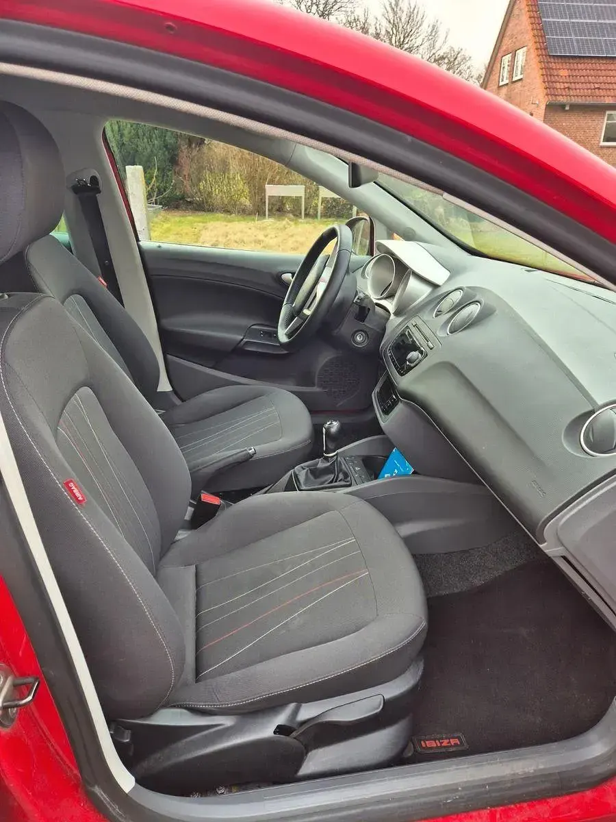 Gebraucht Seat Ibiza Copa 69 PS (50 kW) 2011 Rot Limousine