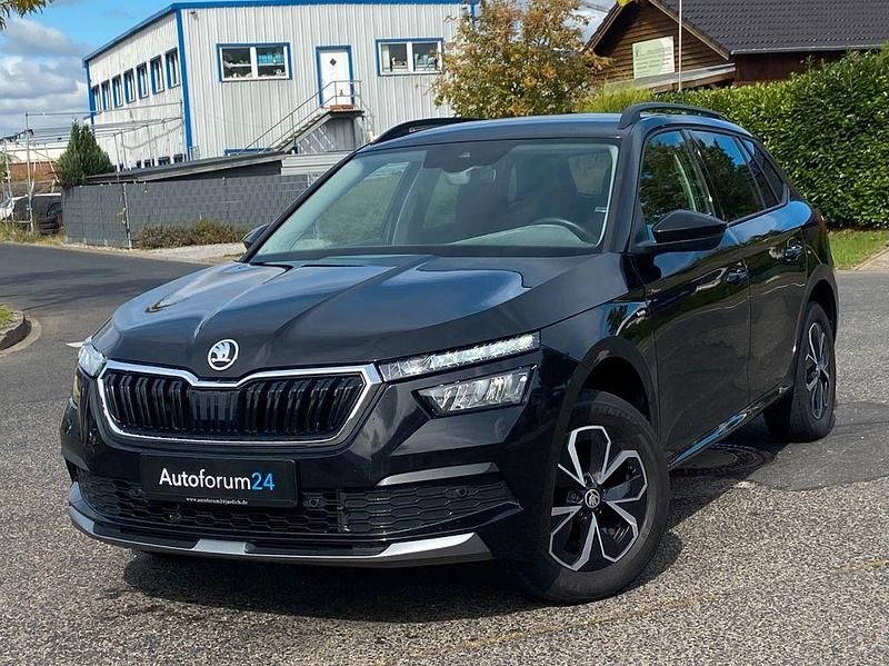 Schwarz Gebraucht 2020 Skoda Kamiq Drive SUV | 16.999 € (Guter Preis) - Bild 1/4