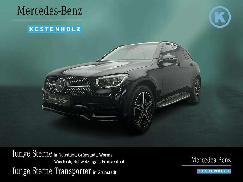 Unilack schwarz Gebraucht 2021 Mercedes GLC300 AMG SUV | 45.690 € (Teuer) - Bild 1/4