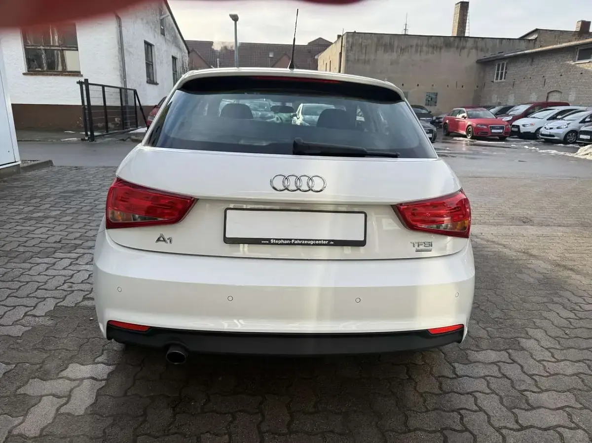 Gebraucht Audi A1 Sport 95 PS (69 kW) 2018 Cortinaweiß Limousine