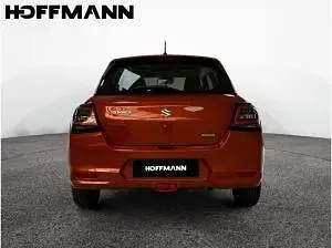 Neu Suzuki Swift 83 PS (61 kW) 2026 Orange (flame orange pearl metallic) Kleinwagen