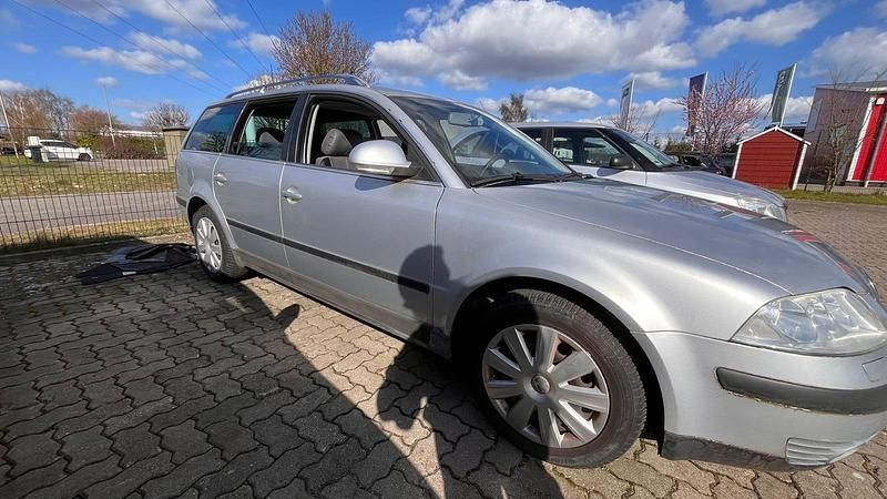 Gebraucht VW Passat 116 PS (85 kW) 2004 Silber Kombi
