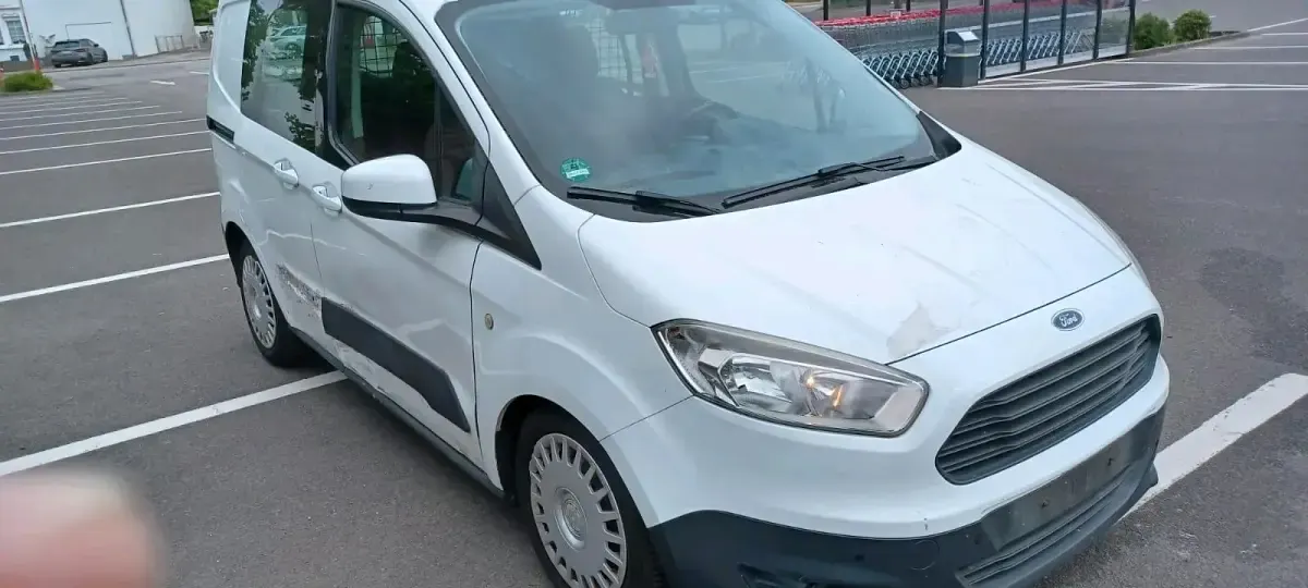 Second-hand Ford Transit 75 CP (55 kW) 2017 Alb Monovolum