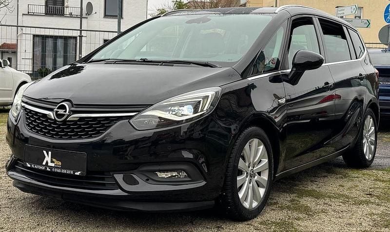 Schwarz Gebraucht 2017 Opel Zafira Van / Kleinbus | 12.499 € (Guter Preis) - Bild 1/4