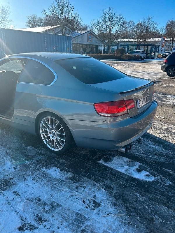 Blau Gebraucht 2006 BMW 325 Performance Coupé | 7.000 € - Bild 1/4