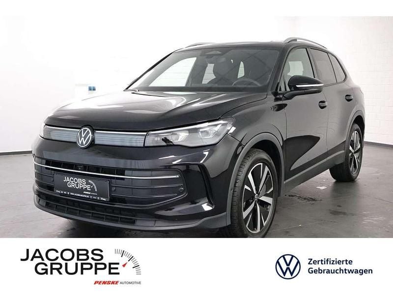 Deep black Gebraucht 2025 VW Tiguan Goal SUV | 40.880 € (Superpreis) - Bild 1/3
