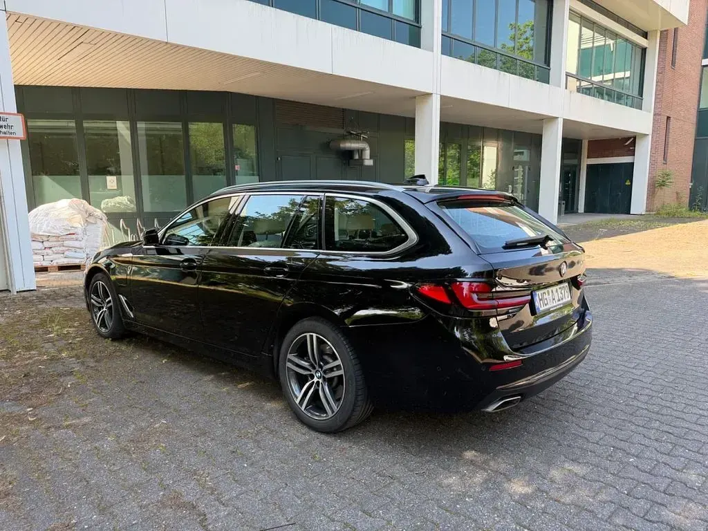 Gebraucht BMW 530e 292 PS (214 kW) 2020 Schwarz Kombi