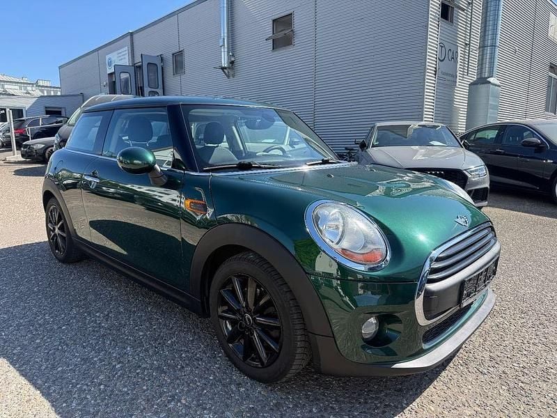 Usado Mini ONE 102 HP (75 kW) 2017 Verde Citadino
