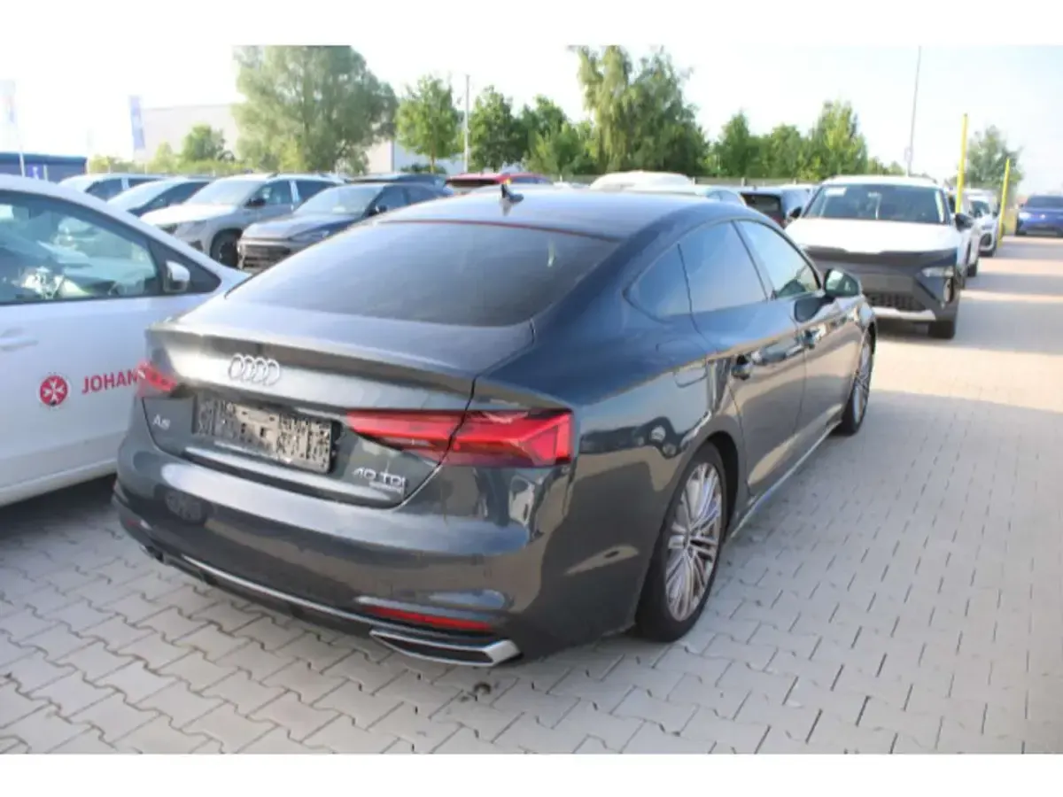 Gebraucht Audi A5 Advanced 204 PS (150 kW) 2023 Manhattangrau metallic Coupé